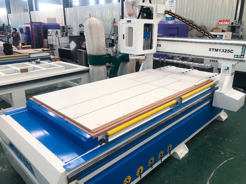 4x8 用于櫥柜制造的數(shù)控雕刻機(jī) 4x8 用于櫥柜制造的數(shù)控雕刻機(jī)
