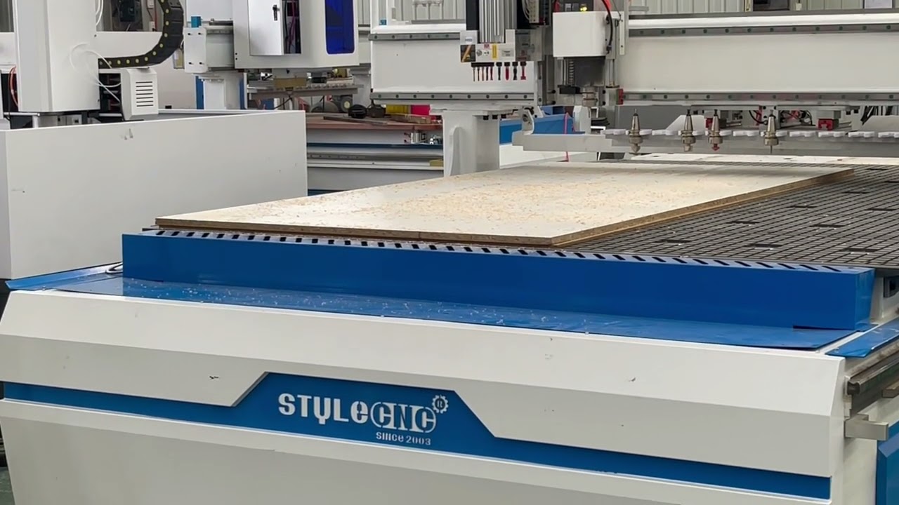 帶鉆座的雙主軸數(shù)控櫥柜制造機 帶鉆座的雙主軸數(shù)控櫥柜制造機